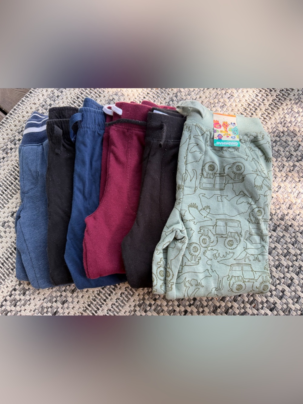 Jogger style sweat pants bundle 4t